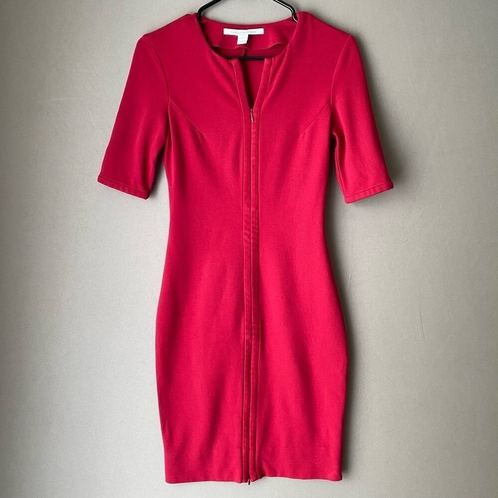 DIANE VON FURSTENBERG Red Zipper Front‎ Sheath Dress sz 0 mob wife luxury